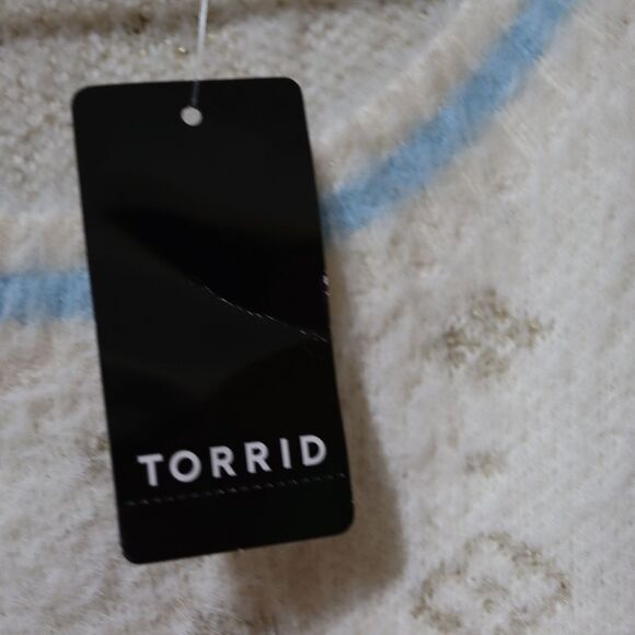 Torrid Plus Size 3 White Gemmie Pullover Sweater - Lurex Eyelash Knit - Picture 9 of 13